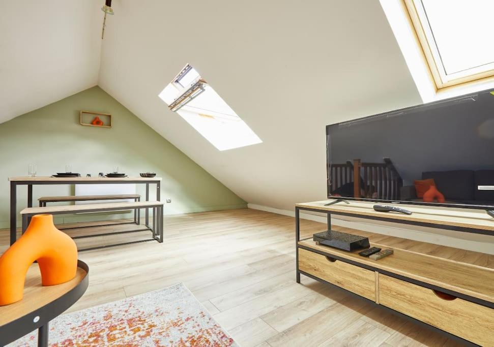 Appartement Elegant T3 A 5 Min De La Gare Lille-Flandres à Mons-en-Baroeul Extérieur photo
