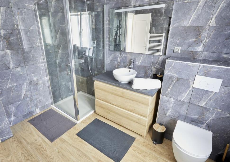 Appartement Elegant T3 A 5 Min De La Gare Lille-Flandres à Mons-en-Baroeul Extérieur photo